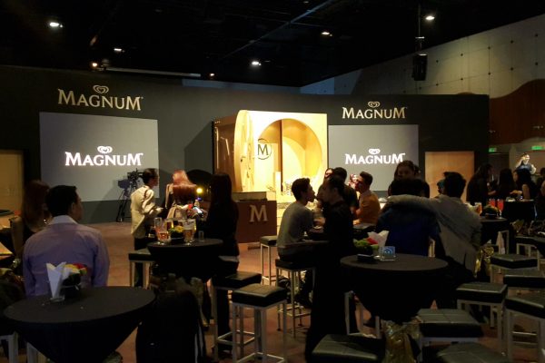 MAGNUM